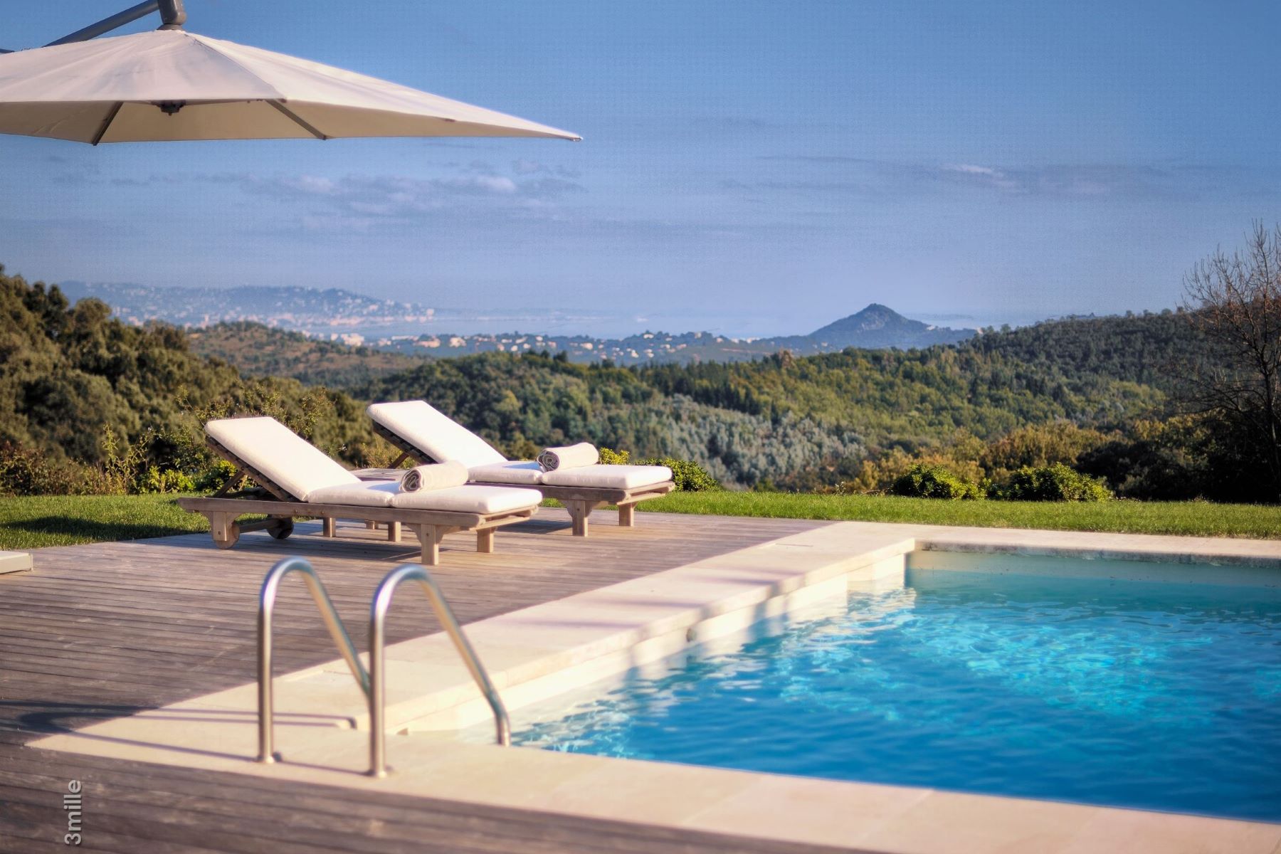 Château de l'Estérel-Adrets 13