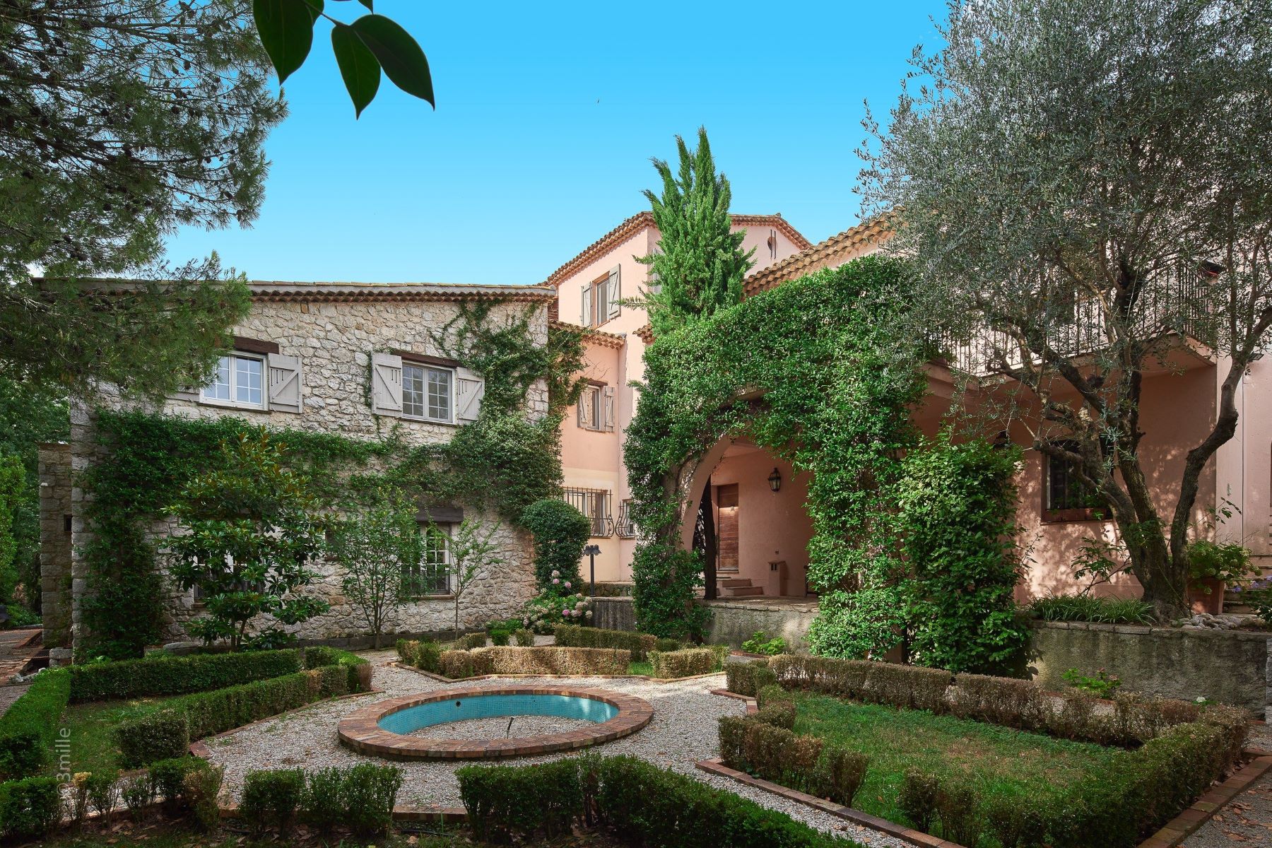 Château de Mougins 13