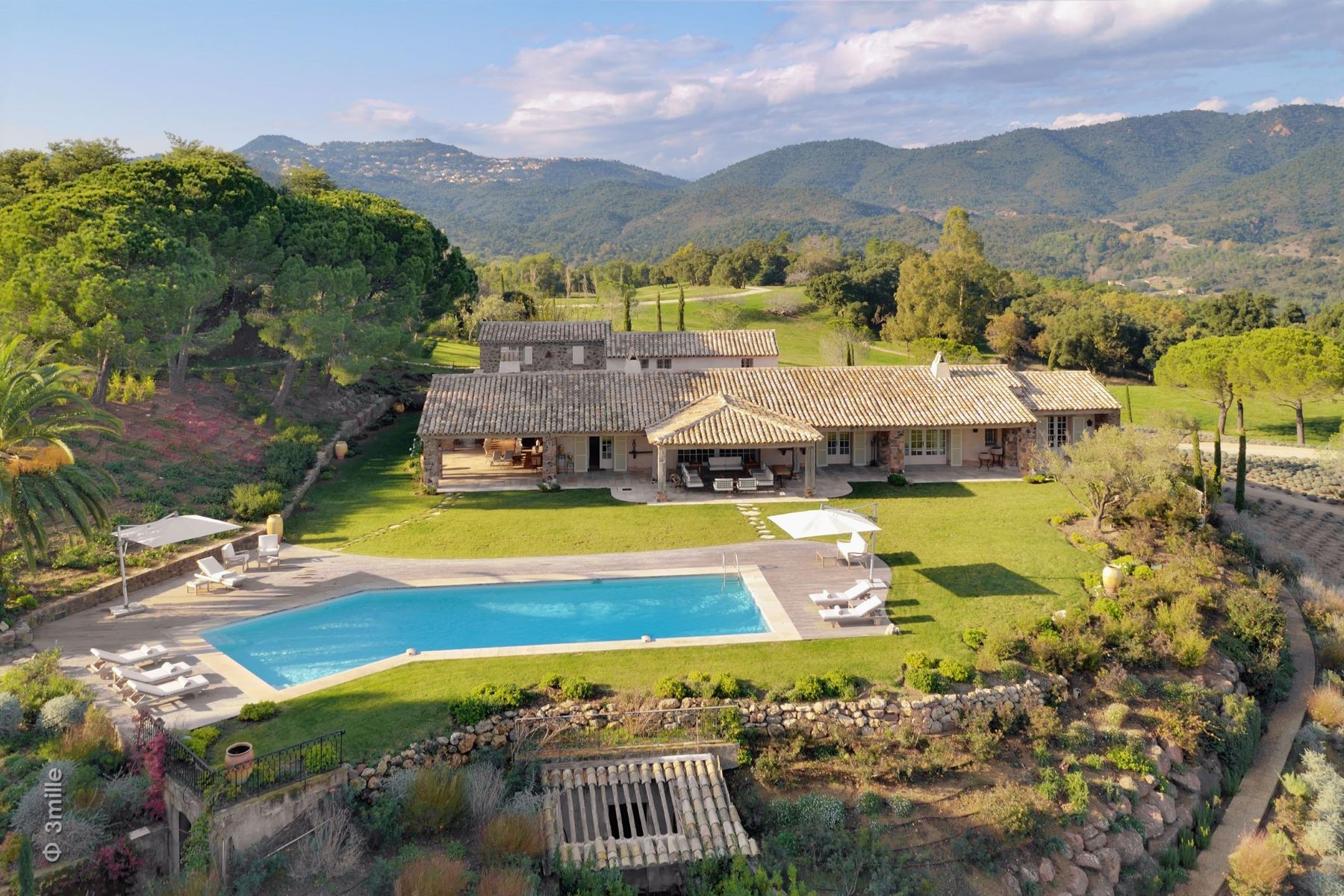 Château de l'Estérel-Adrets 11