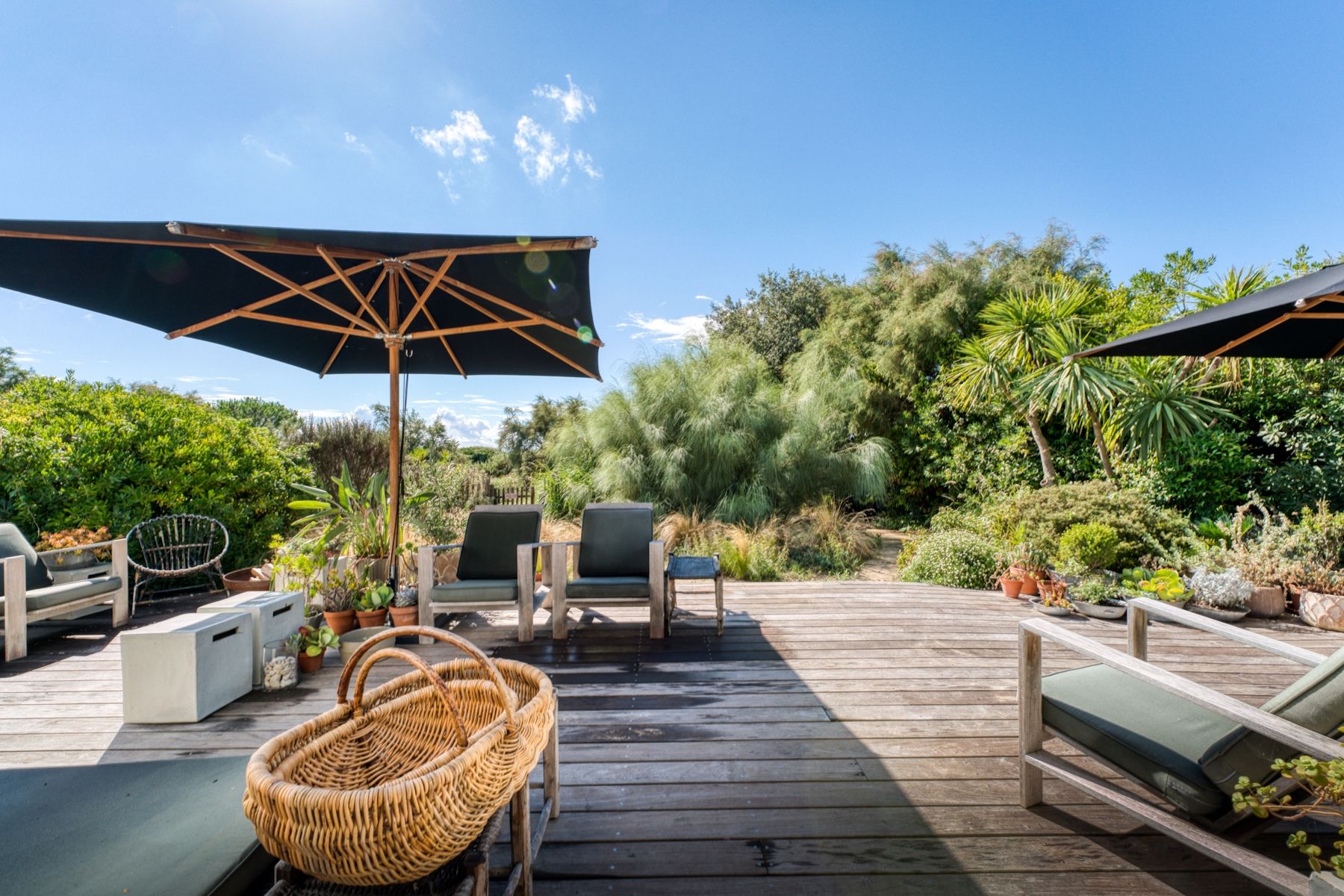Sale Luxury house Les Portes-en-Ré 8 Rooms 318 m² overview 1