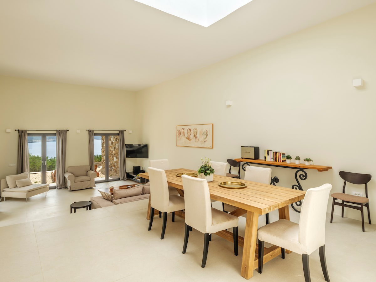 Villa Asteria overview 1