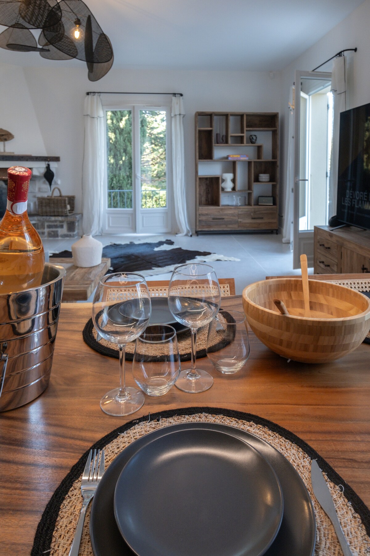 Villa Saint-Elme overview 3