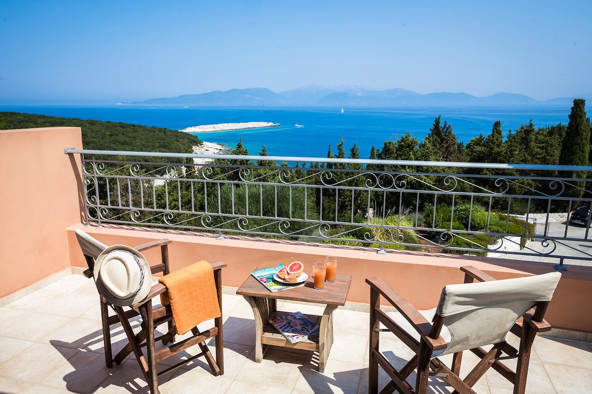 Villa Poseidon overview 3