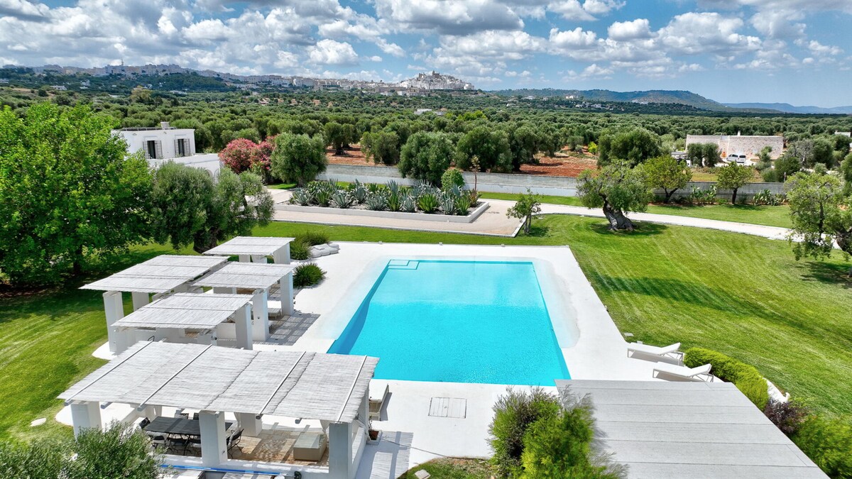Masseria Cisternino overview 3
