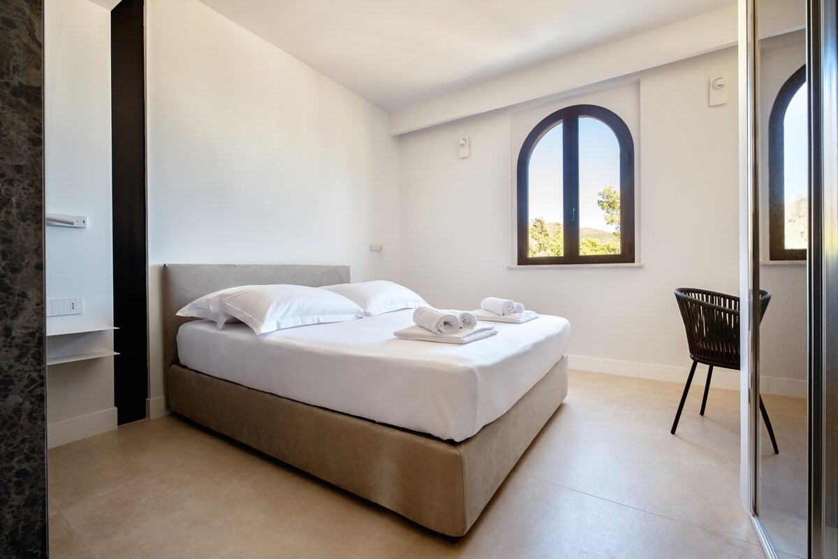 Villa Mirto overview 3