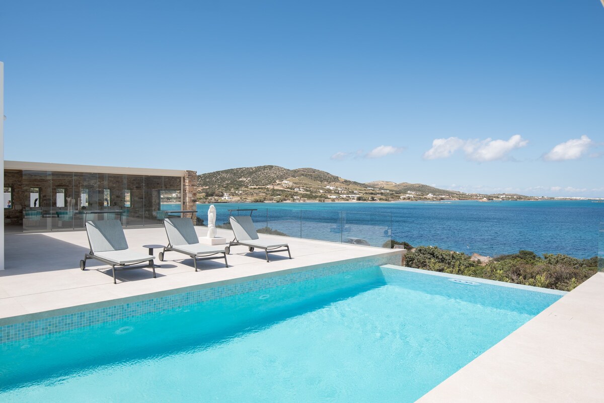 Villa Anemos overview 1