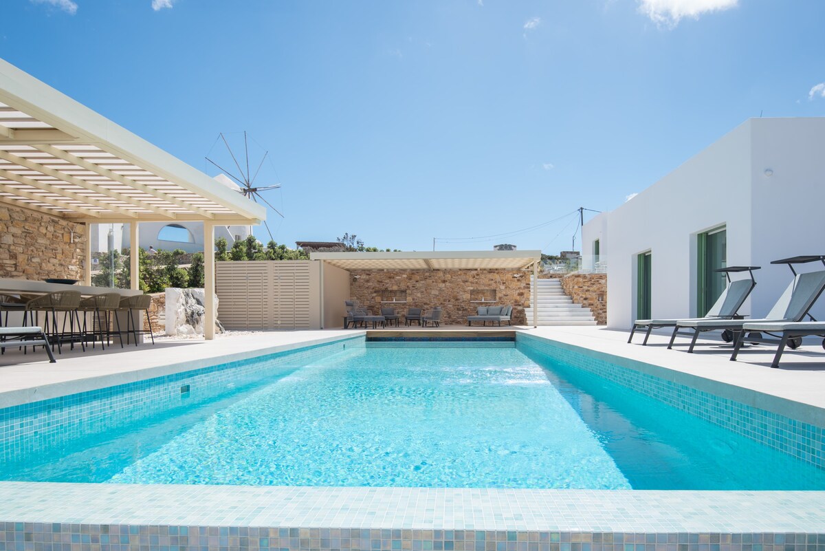 Villa Anemos overview 3