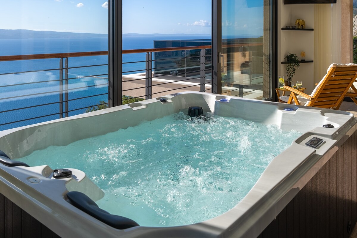 Villa Mirada overview 3