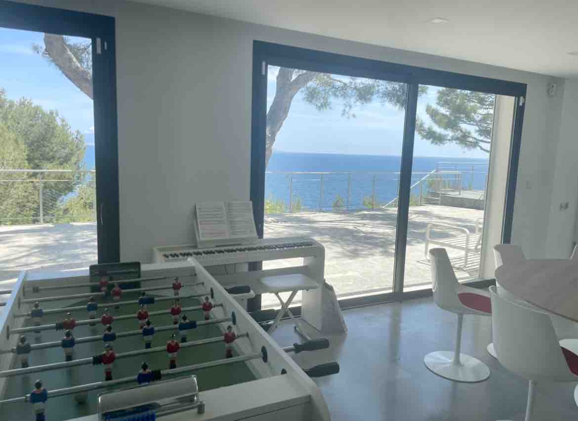 Villa Azuréenne overview 3
