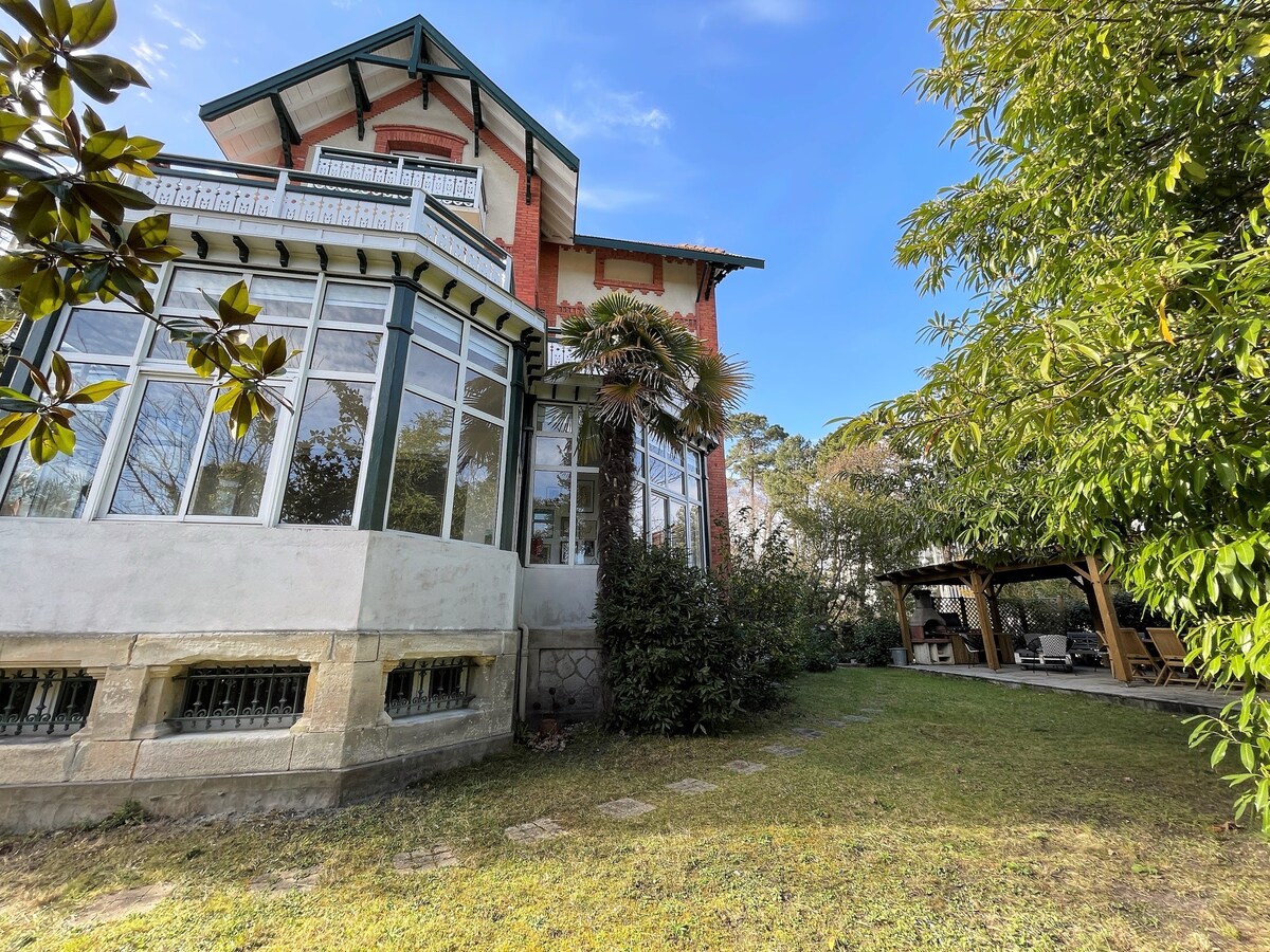 Villa Ville d’Hiver overview 1