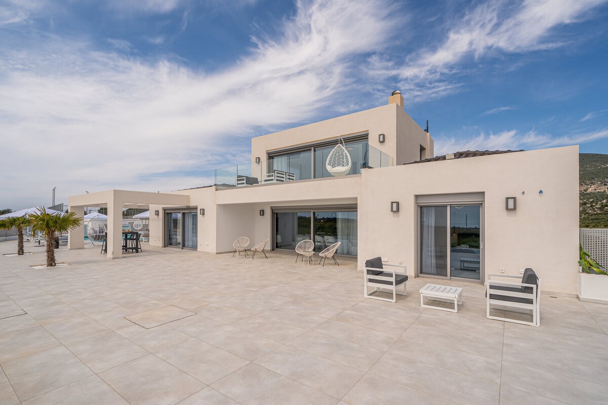 Villa Amalia overview 2