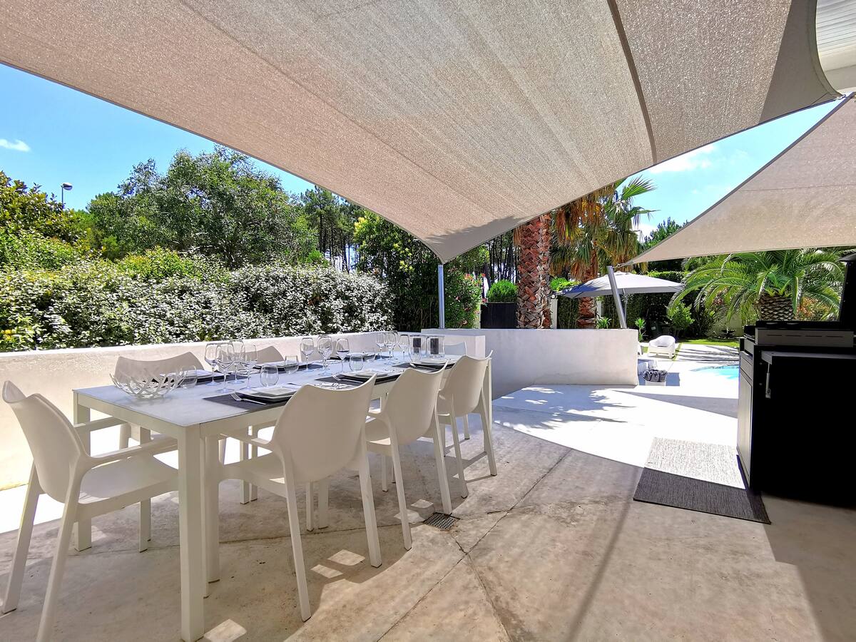 Villa Barbot overview 2