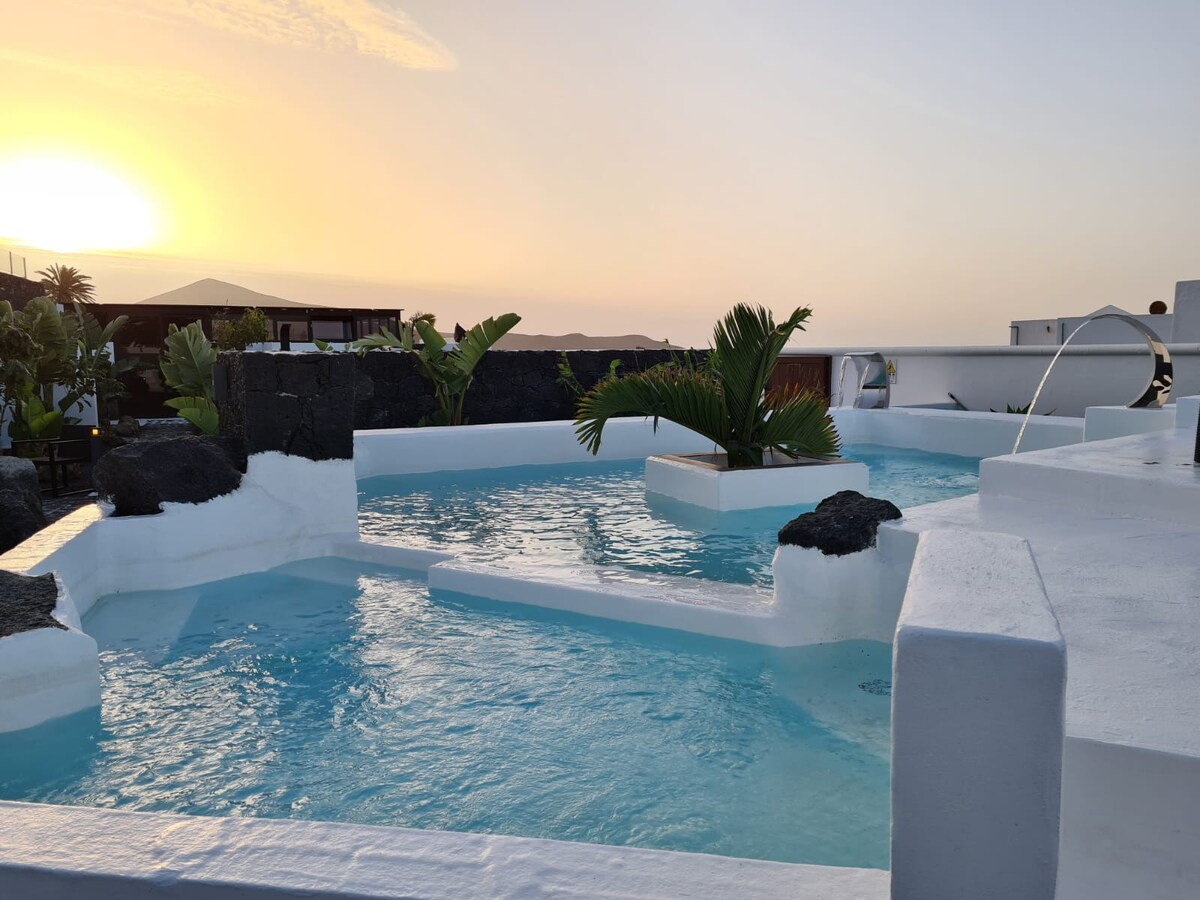 Villa Famara overview 3