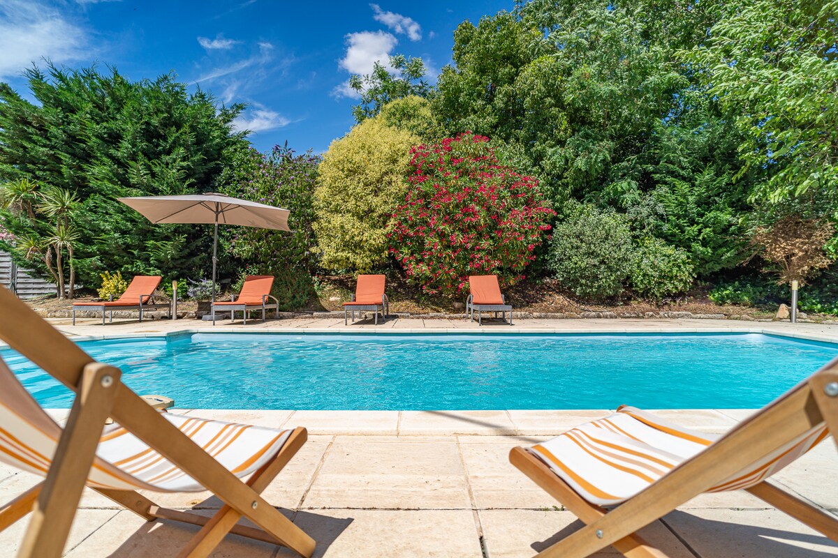 Villa des Garrigues overview 1