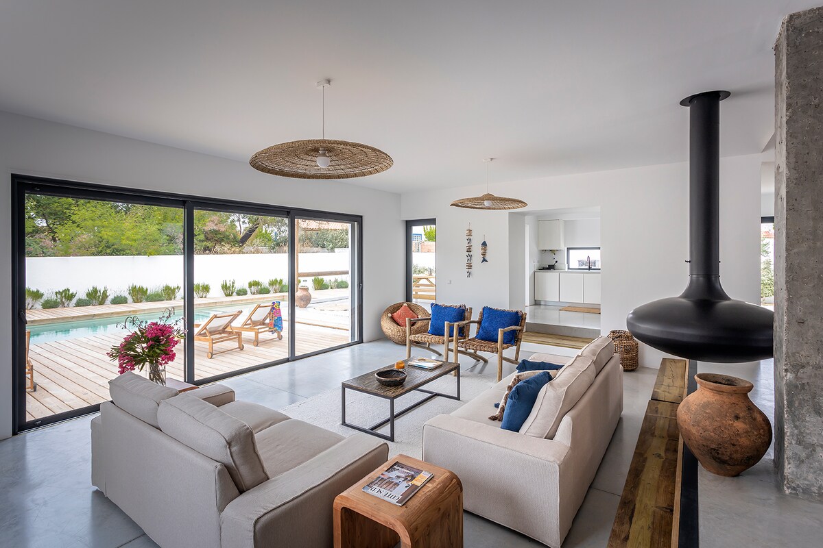 Villa Carrasqueira overview 1