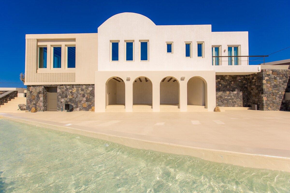 Villa Athinios overview 1