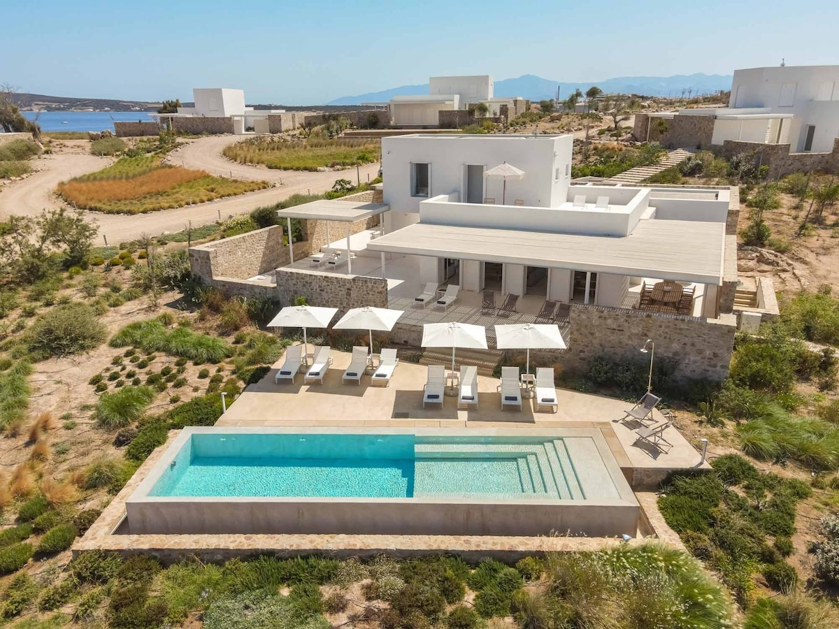 Villa Parikia 3