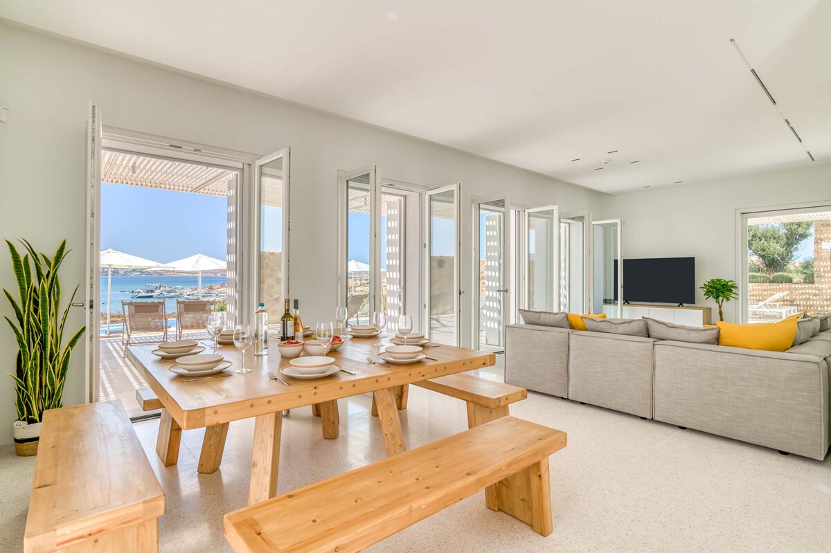 Villa Parikia overview 2