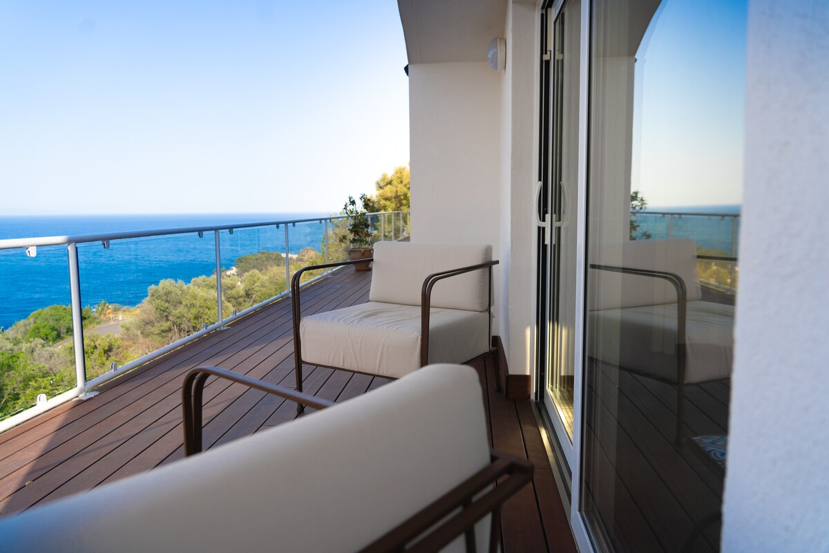 Villa Trinacria overview 1