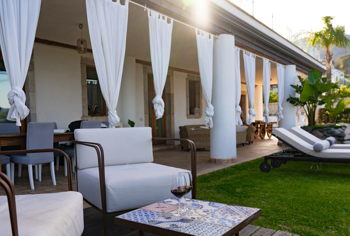 Villa Trinacria overview 2