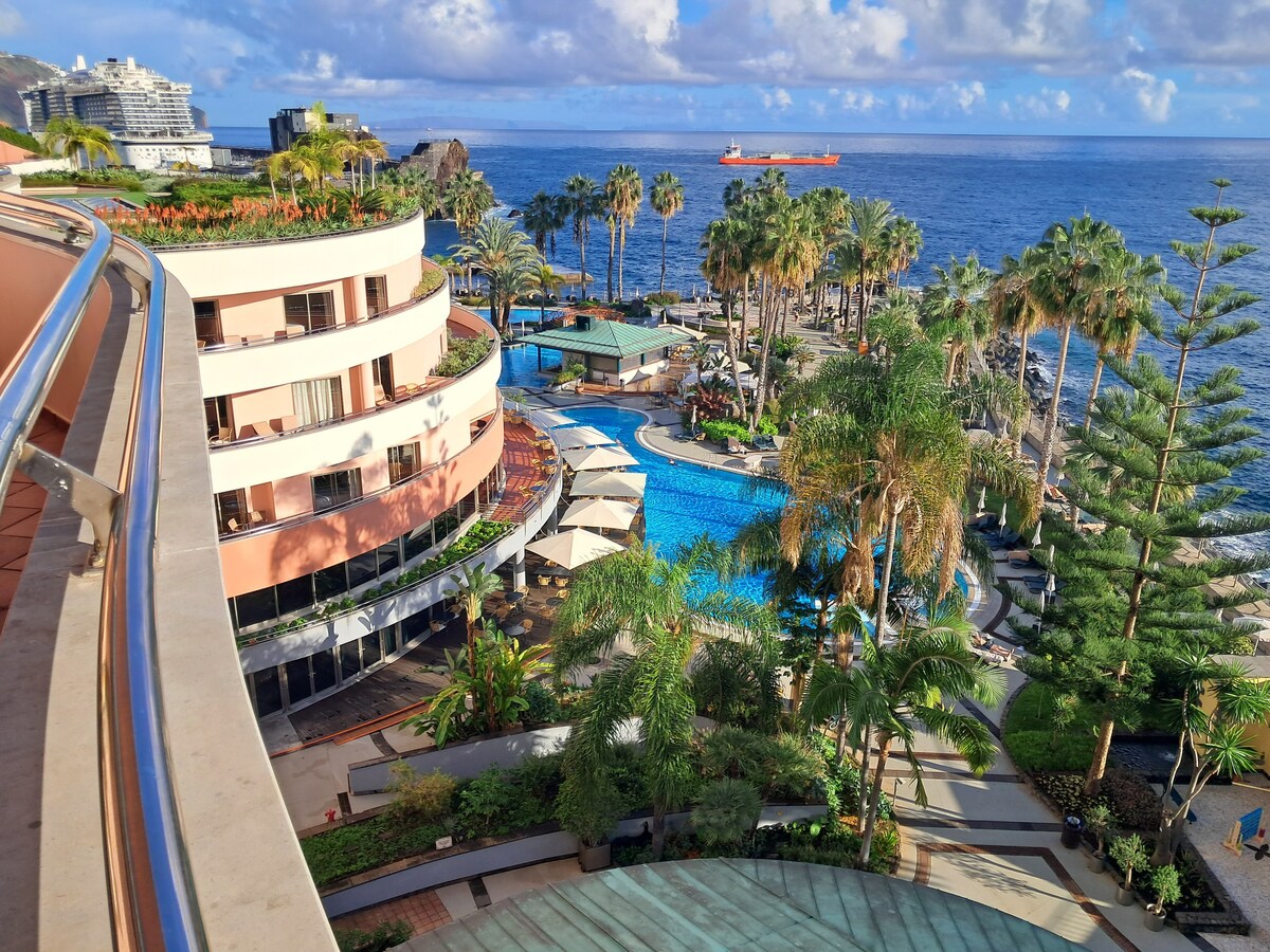 Villa Royal Savoy overview 3
