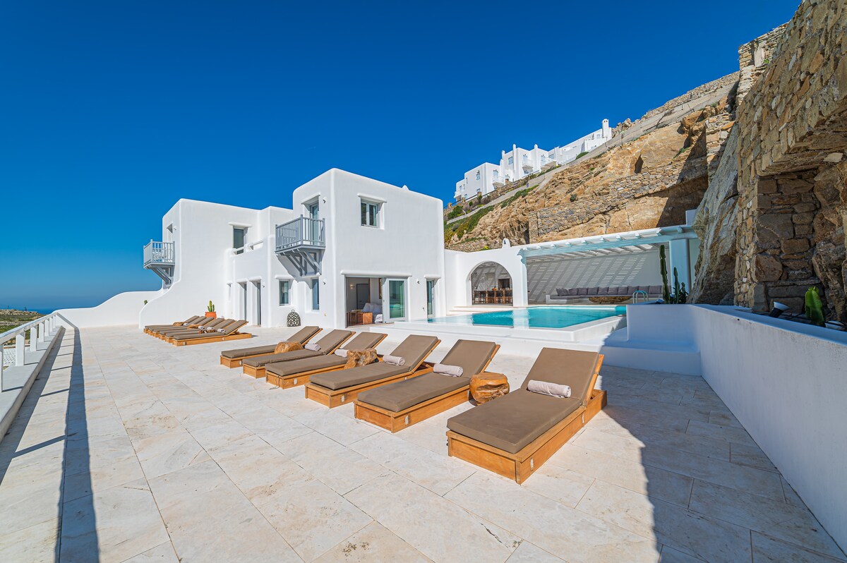 Villa Olympia 2