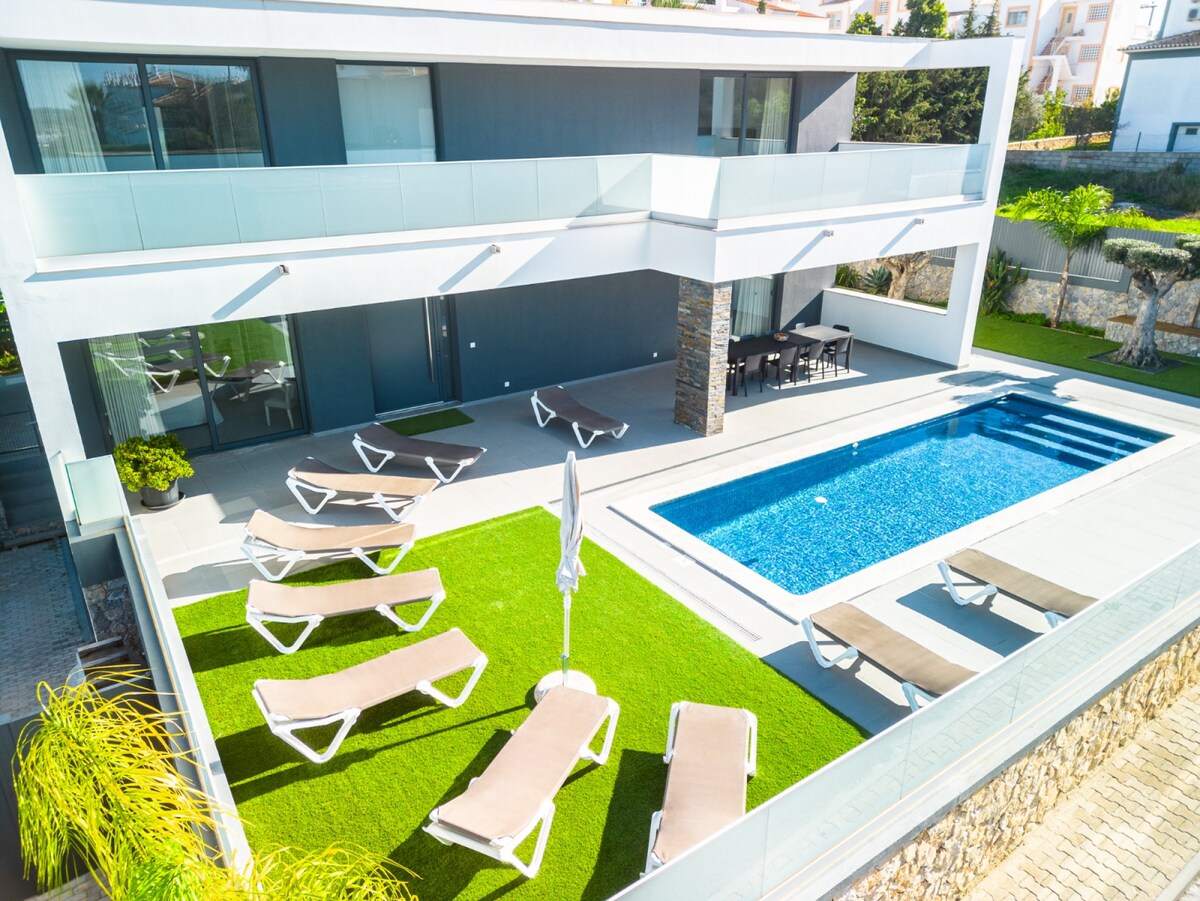 Villa Aboim overview 2