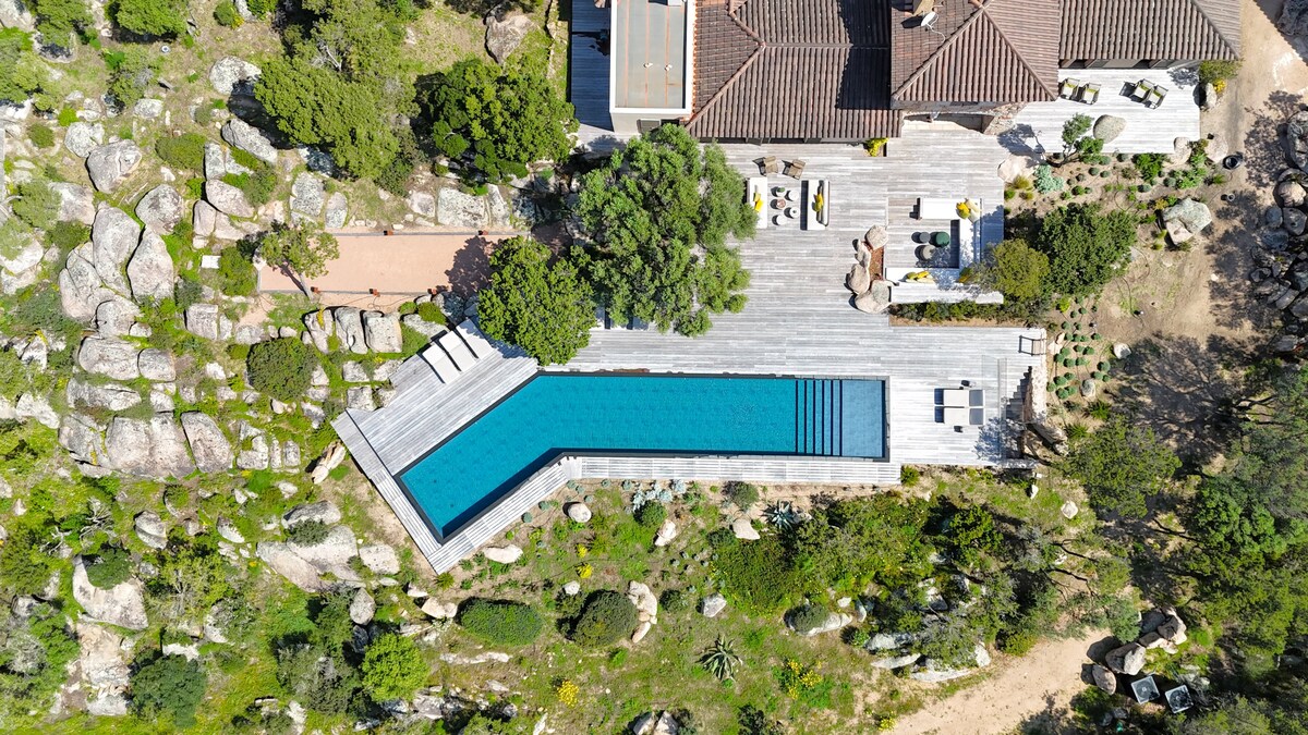 Villa Rondinara overview 1