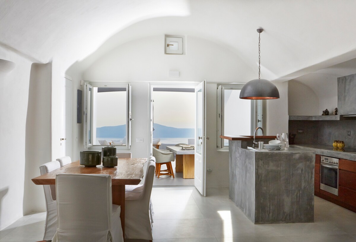 Villa Firostefani 4