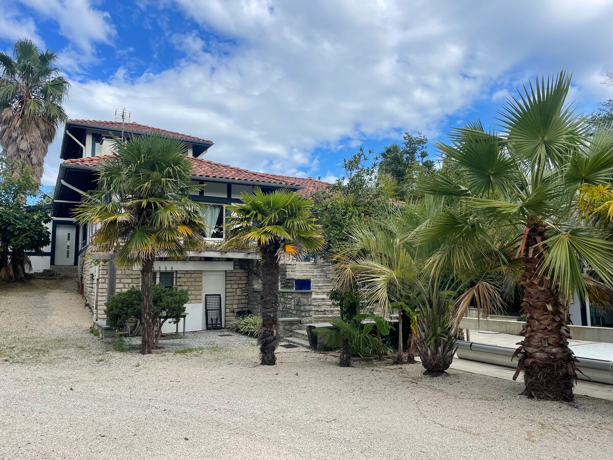 Villa Guerroya overview 3