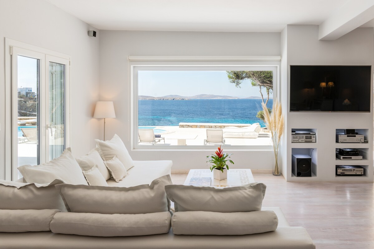 Villa Deloxenia overview 3