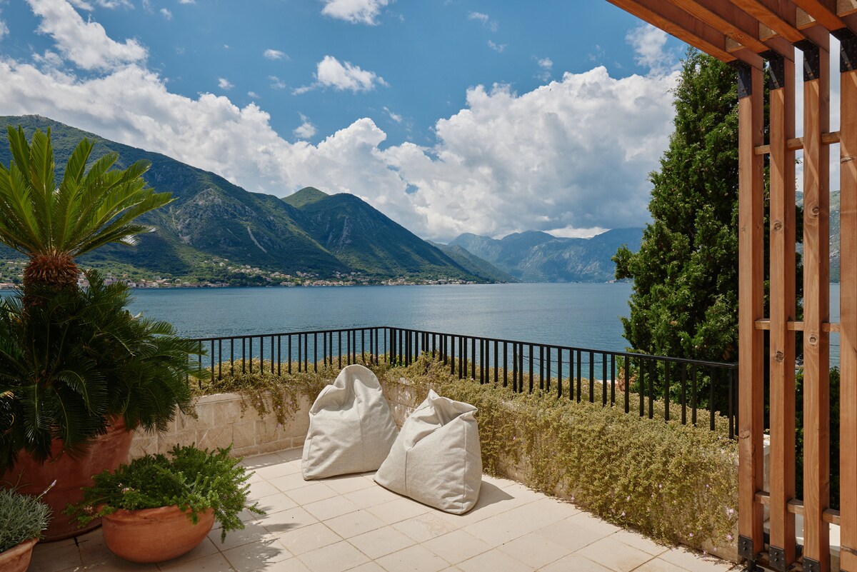 Villa Stoliv overview 2