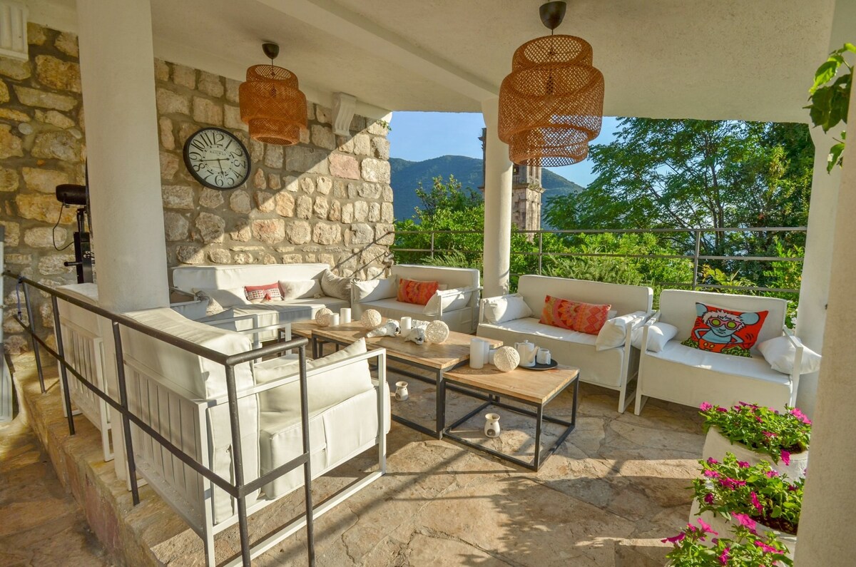 Villa Ljuta overview 3
