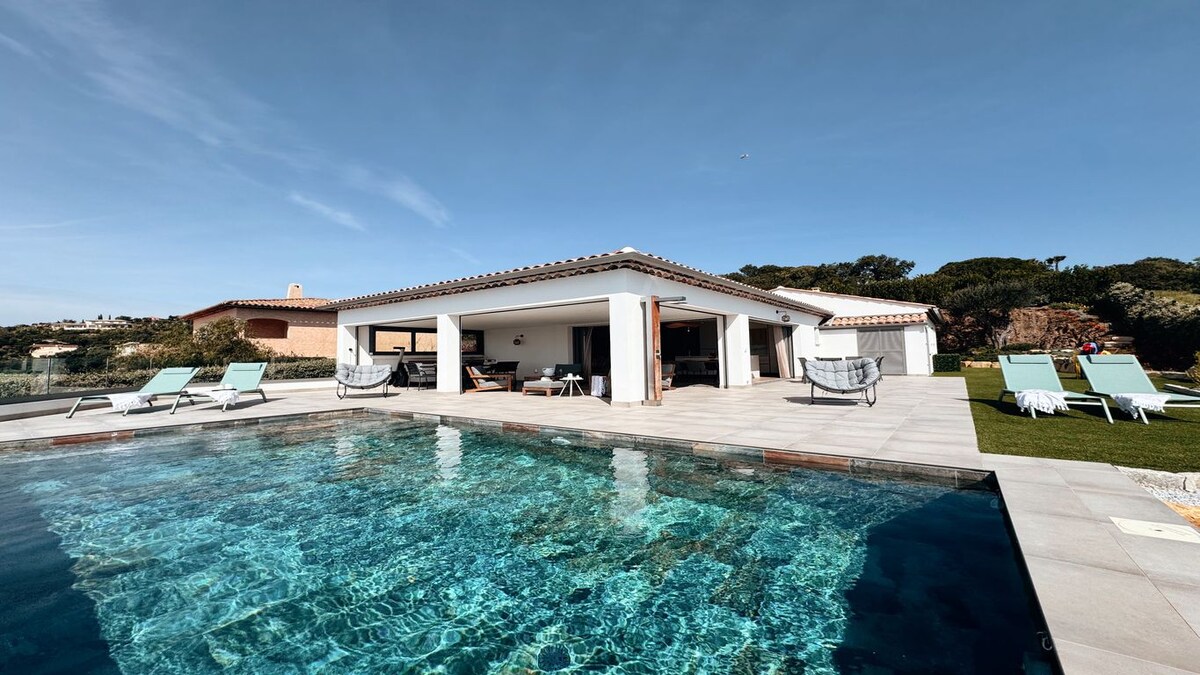 Villa Calpeirous overview 1
