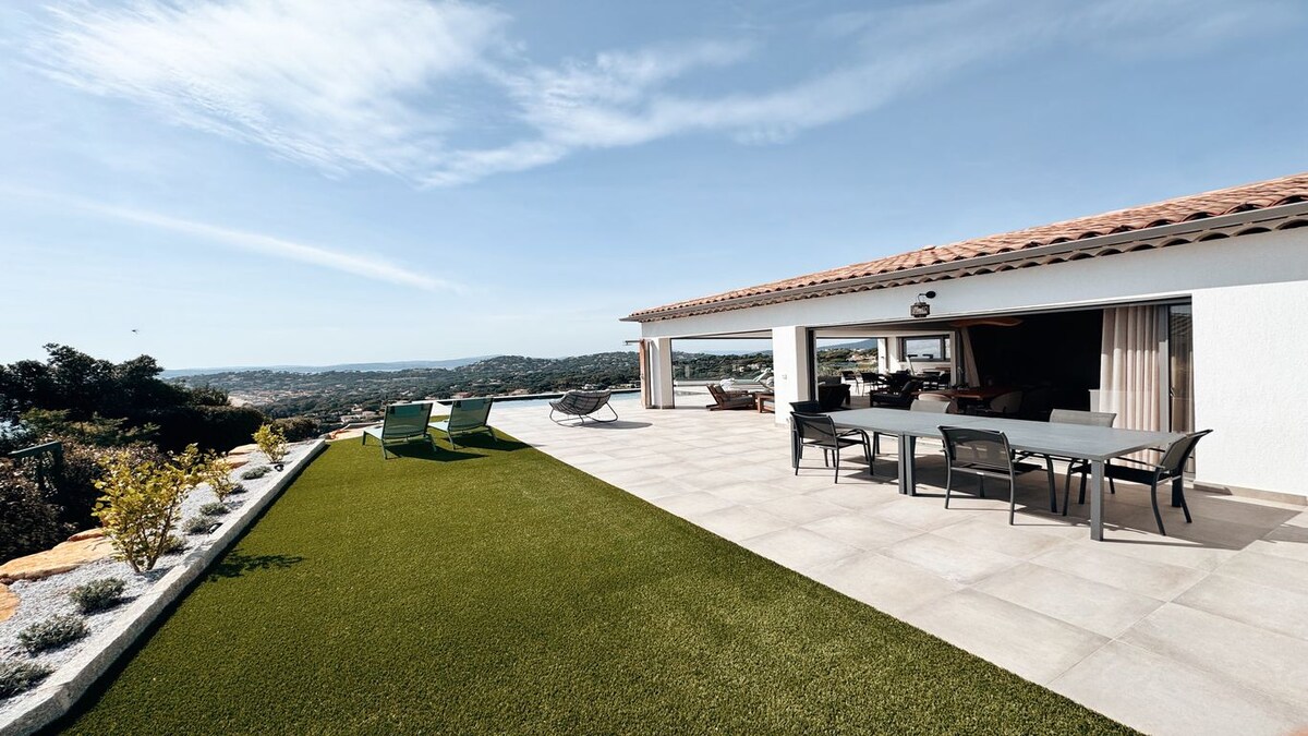 Villa Calpeirous overview 3
