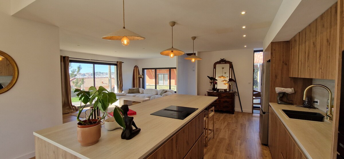 Villa Capbreton overview 1