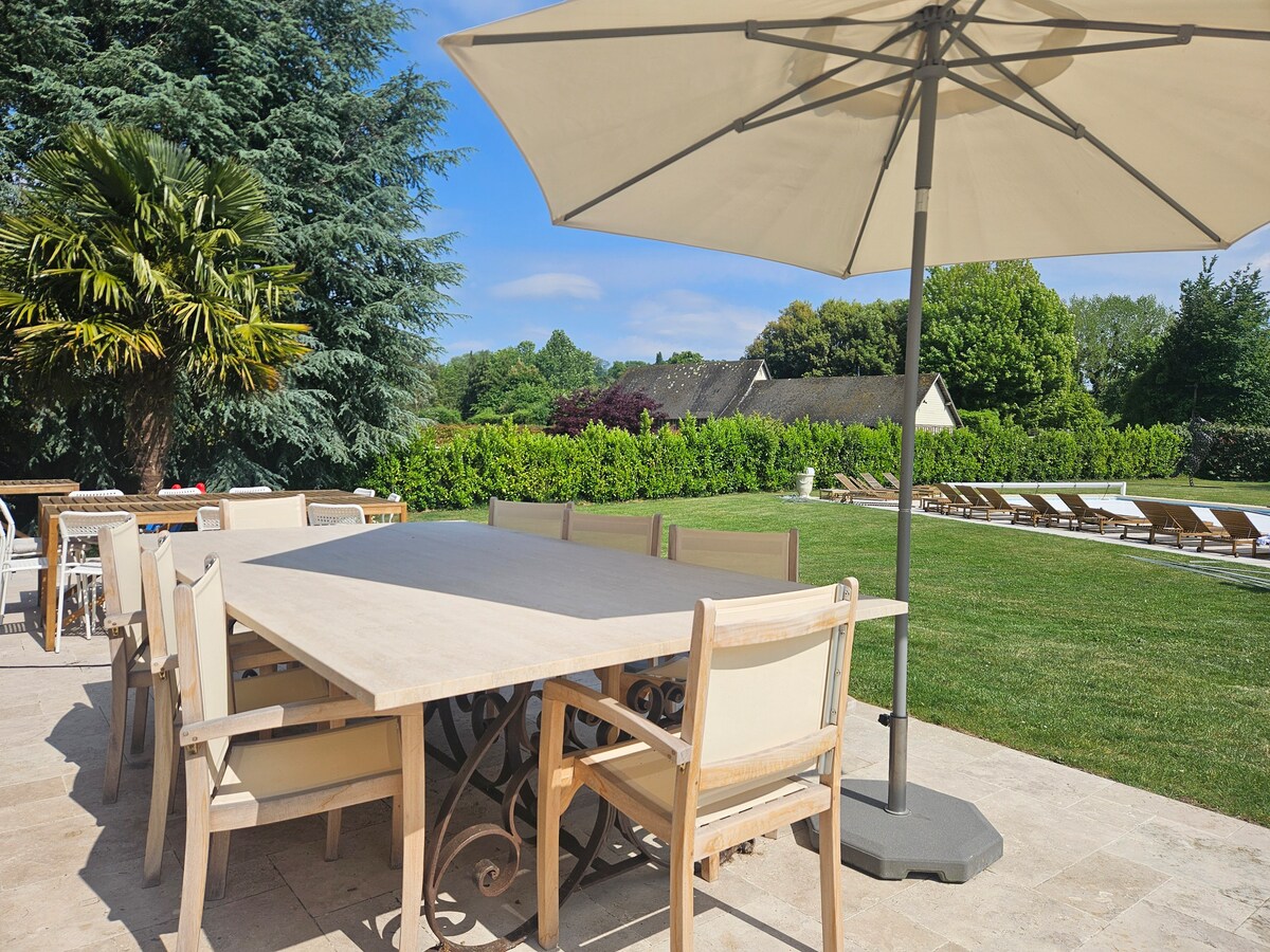 Villa Les Pommiers overview 3