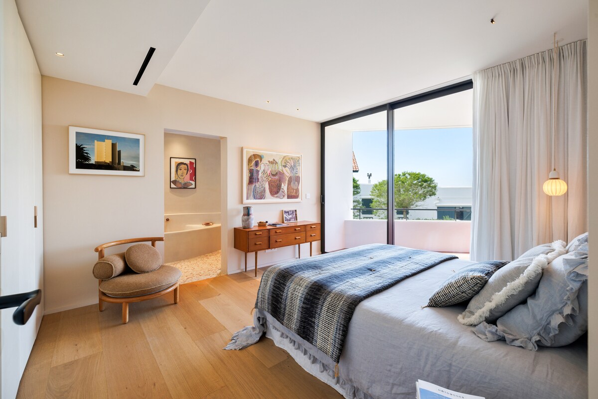 Villa Basquiat overview 2