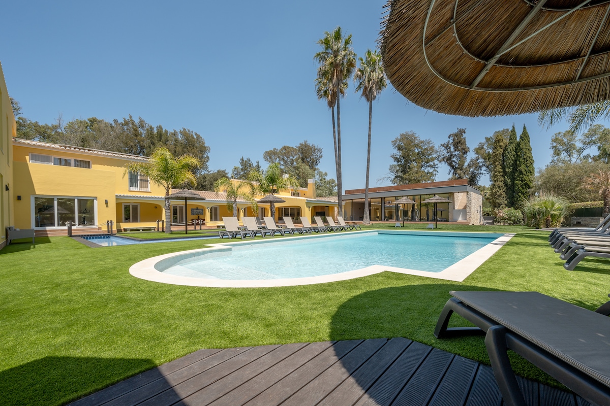 Villa Lagos overview 2