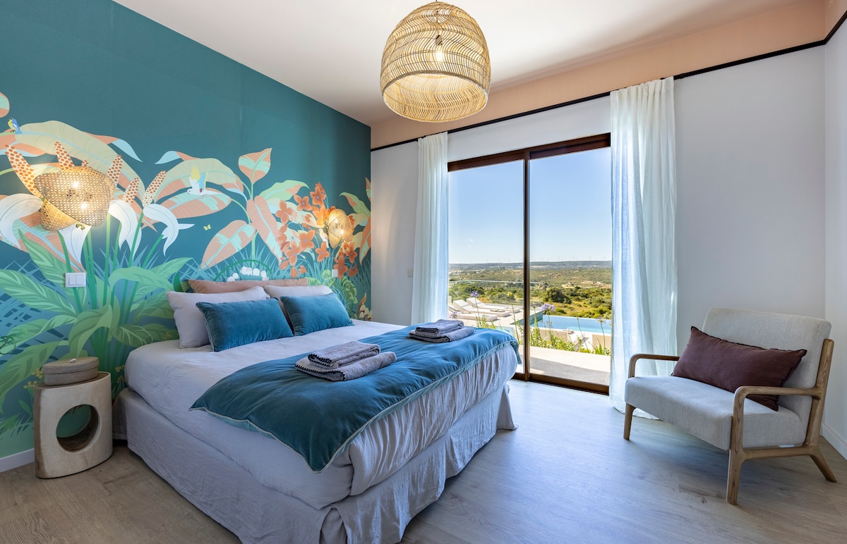 Villa Sagres overview 1