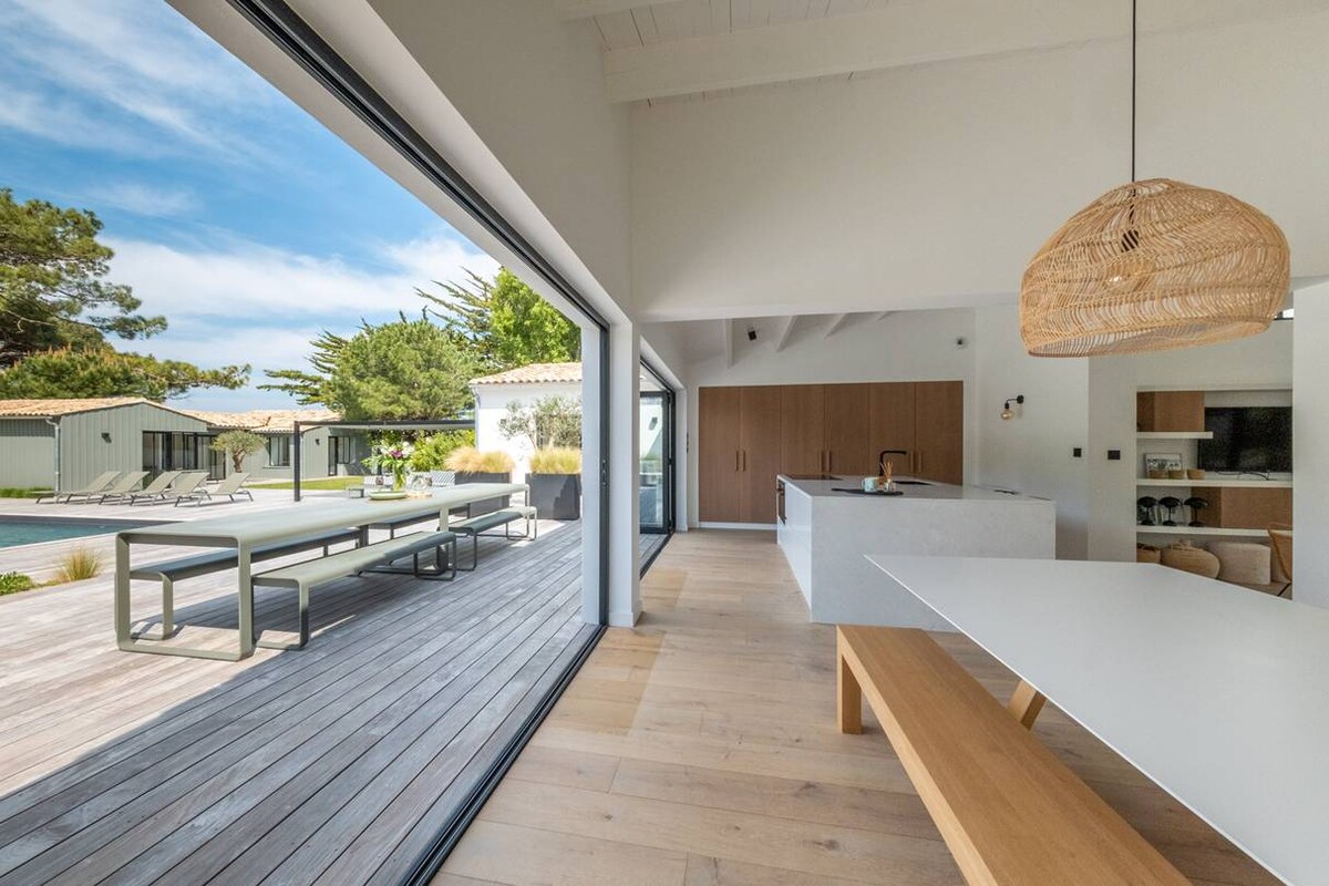 Villa Le Fier overview 1