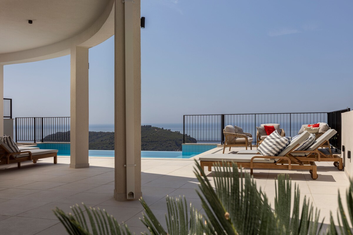 Villa Astoria 2