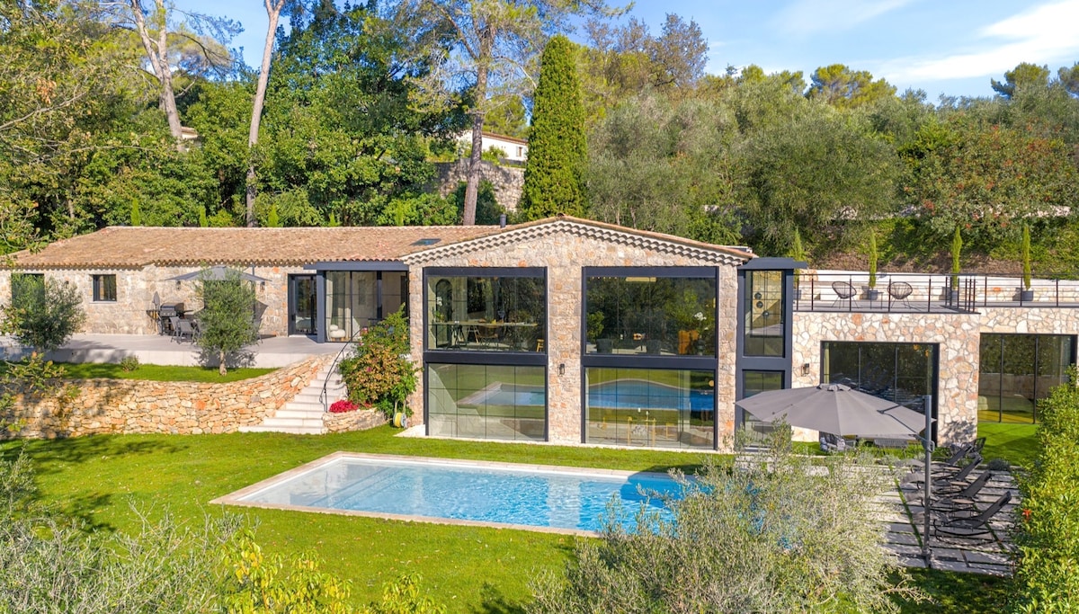 Villa Valbonne overview 3