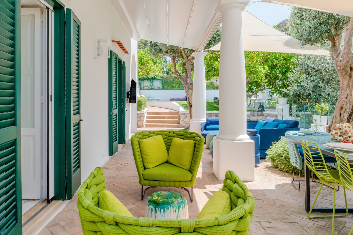 Villa Mezzanotte overview 1
