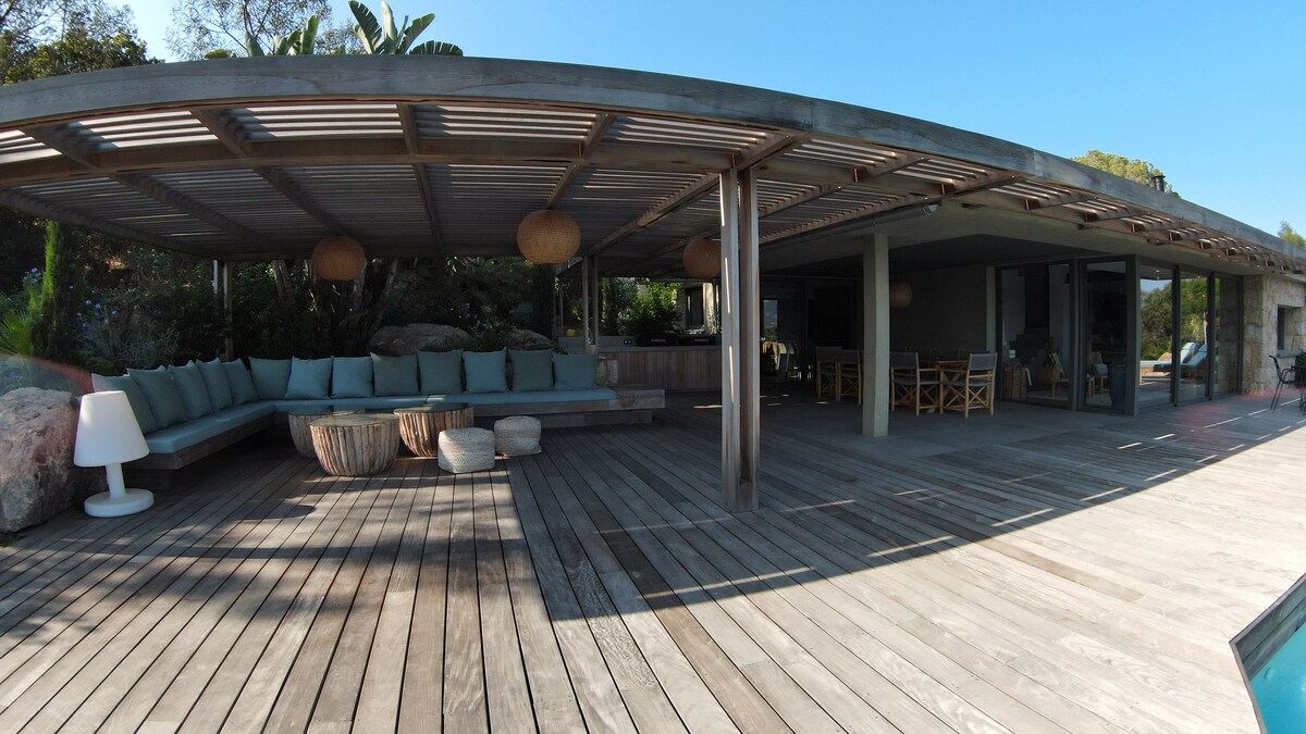Villa San Ciprianu overview 2
