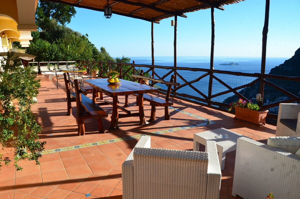Casa Dorata overview 1