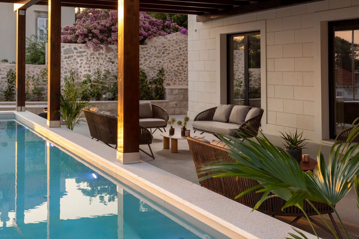 Villa Sunce overview 1