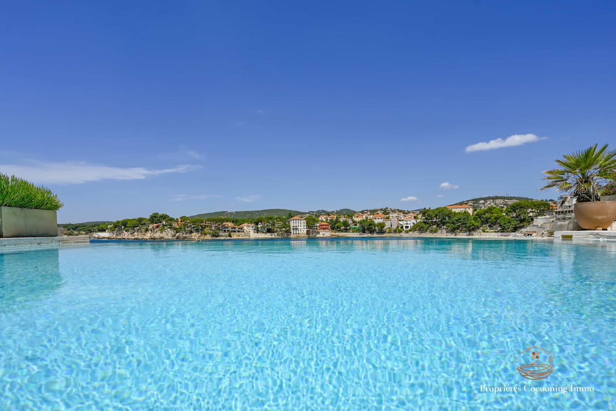 Villa Renecros overview 1