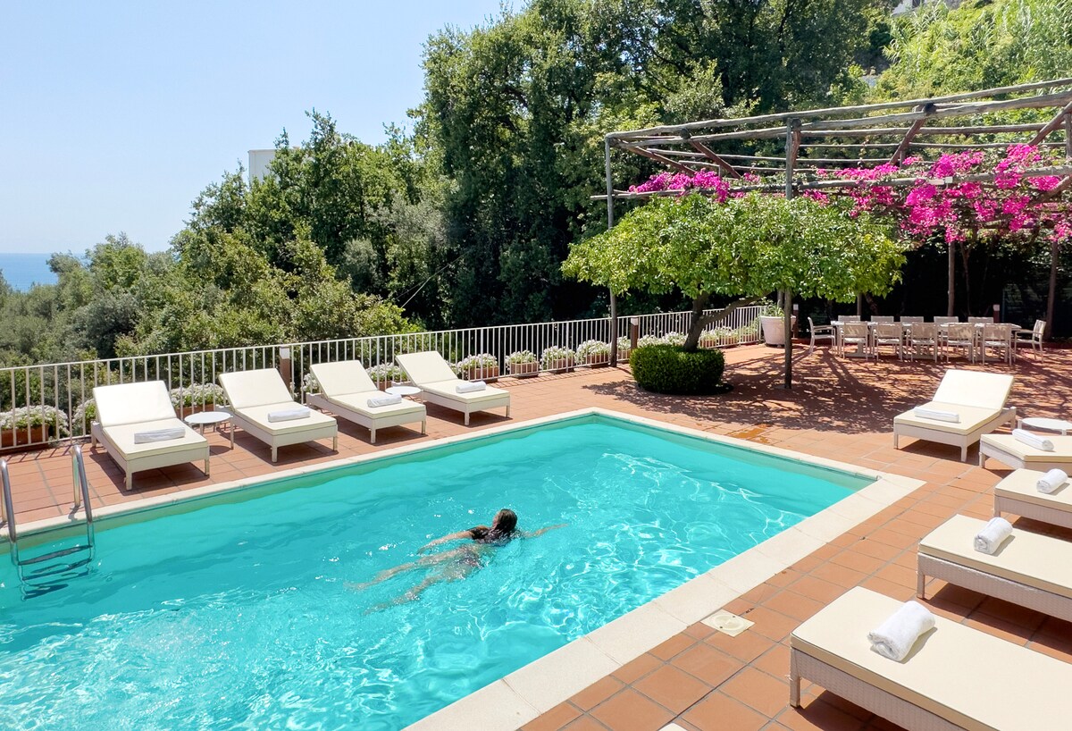 Villa Marina overview 1