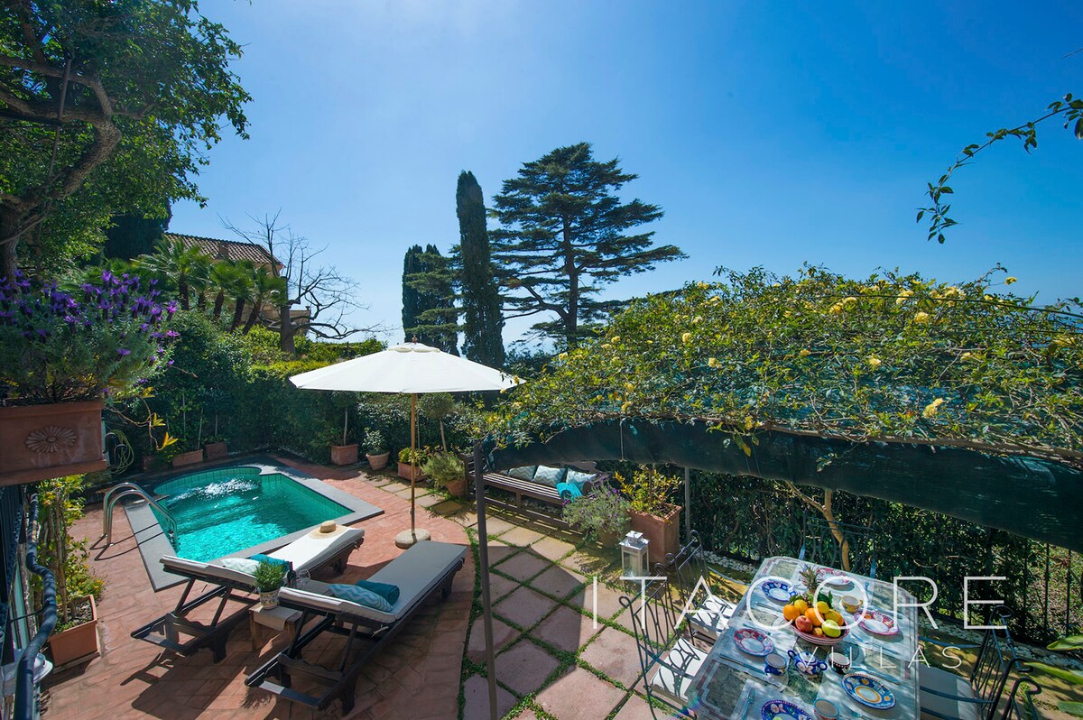 Villa Montepertuso overview 3